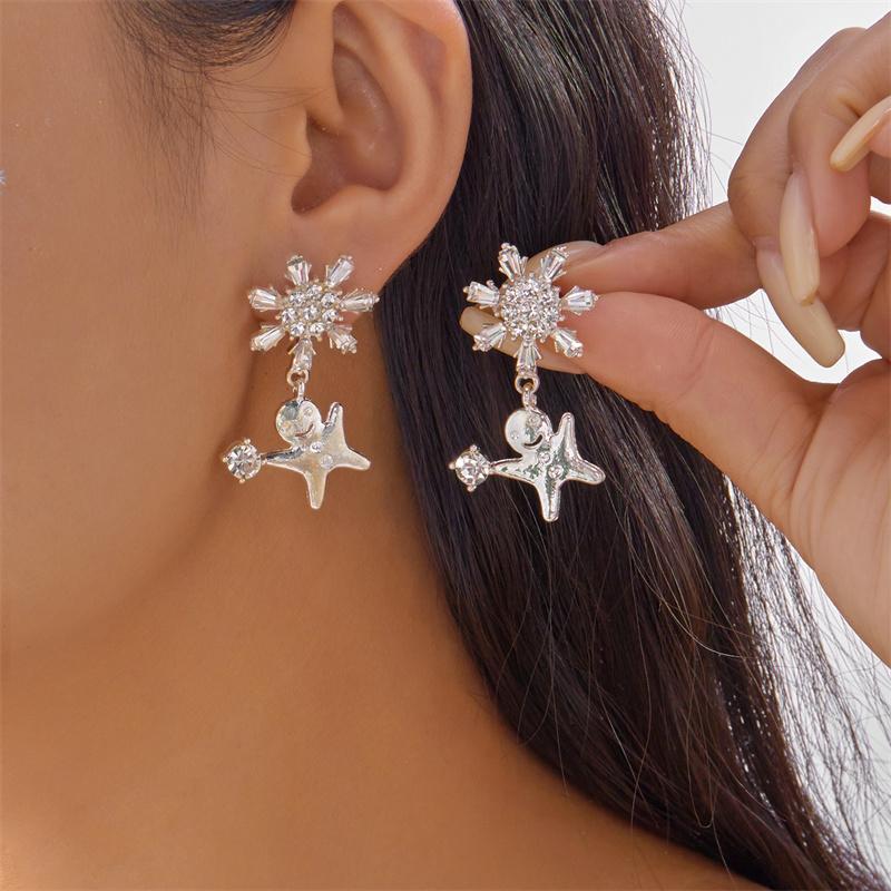 Light Luxury Full Rhinestone Snowman Dangle Earrings for Women Creative Snowflake Santa Claus Earrings Friendship Party Jewelry