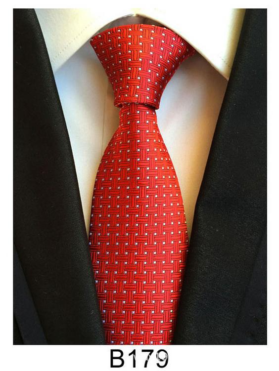 Cravate homme en soie et polyester faite main – Décontractée, formelle ou professionnelle