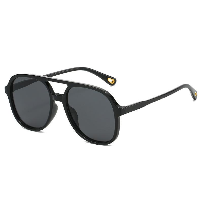 Vintage Double Bridges Round Sunglasses Women Fashion Clear Ocean Lens Eyewear Women Trending Rivets Sun Glasses UV400