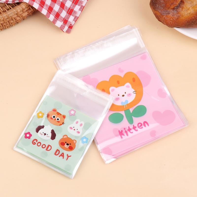 100Pcs 7X7+3Cm 10X10+3Cm Cute Cartoon Animal Printed Plastic Self-Adhesive Bags Cookie Biscuits Snack Package For Home Bakeries