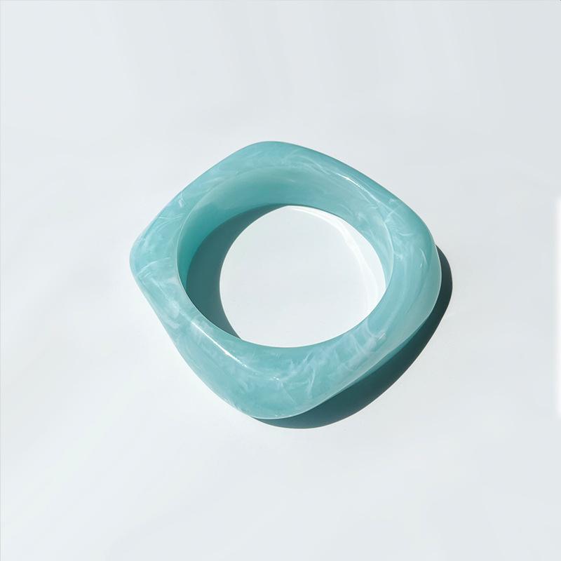 Exaggerated Big Irregular Square Acrylic Chunky Bangle for Women Summer Candy Color Resin Wide Bracelets Couple Jewelry Gifts