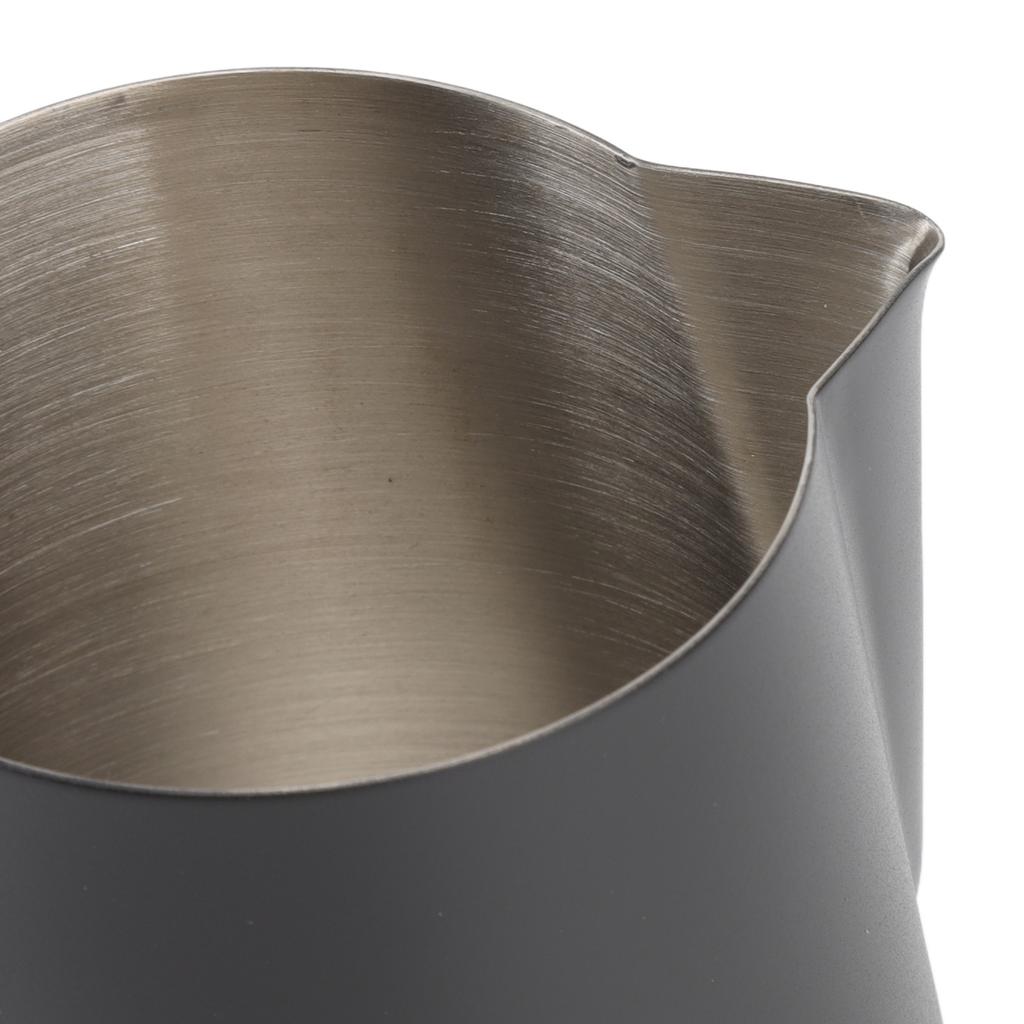 Frothing Cup Prevent Spilling 304 Stainless Steel Milk Frothing Pitcher with Handle for Coffee Making 600ml