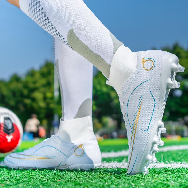 Neue atmungsaktive Sport-High-Top-TF-Lange Nägel Gebrochene Nägel Fußballschuhe Leichtgewicht Jugendwettkampf Jinjiang Trainingsschuhe Erwachsene