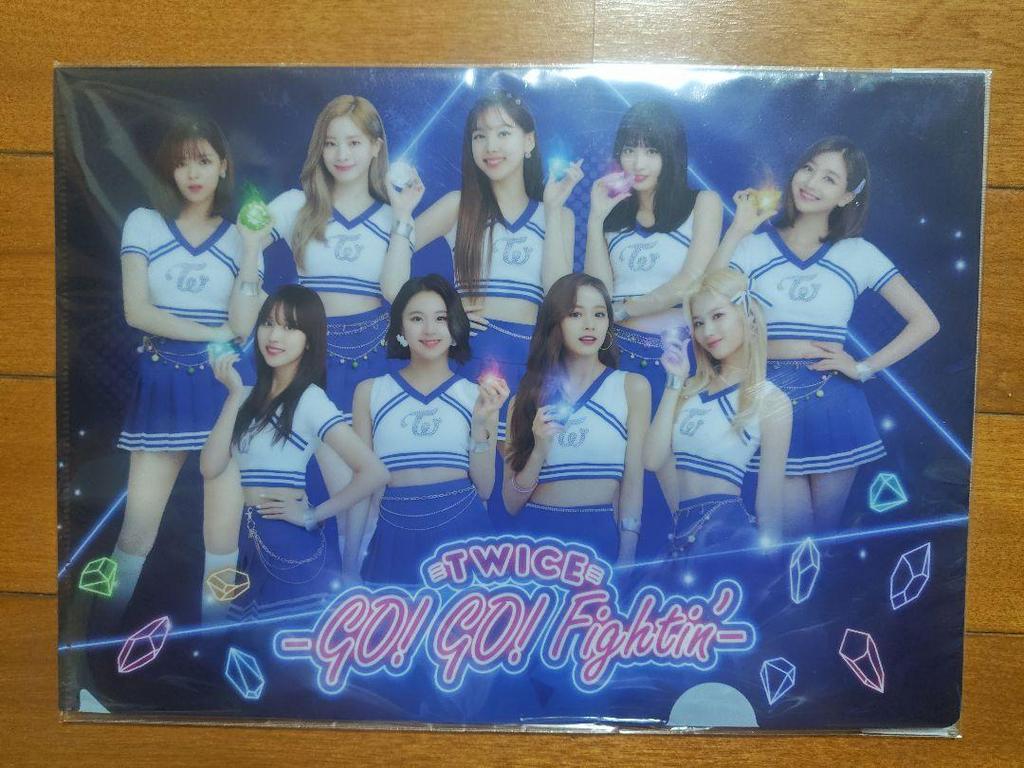 [USED] TWICE-GO! GO! Fightin' Clear File