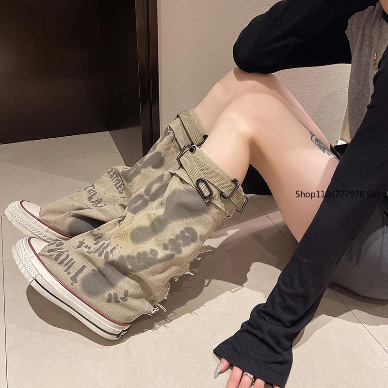 Fashion Women Boots 2025 New Retro Flat Platform Graffiti Mid-calf Boot Sexy Trend Thick Bottomed Round Toe Anti Slip Calf Fashion Boots