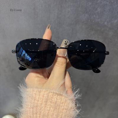 Occhiali da sole vintage da donna Occhiali da sole Ddeign di lusso Occhiali da vista UV400 da esterno Occhiali da sole con decorazione di alta qualità Occhiali di moda