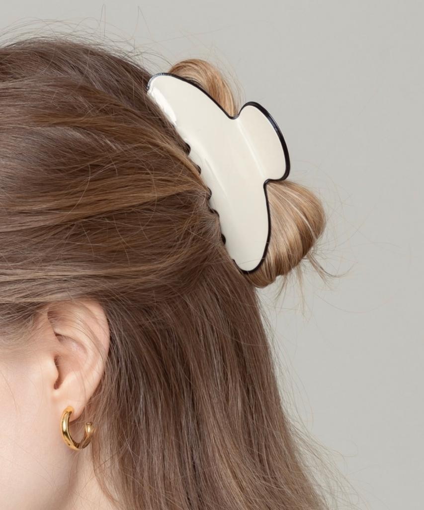 Lilykori Ivory Lune Hair Claw