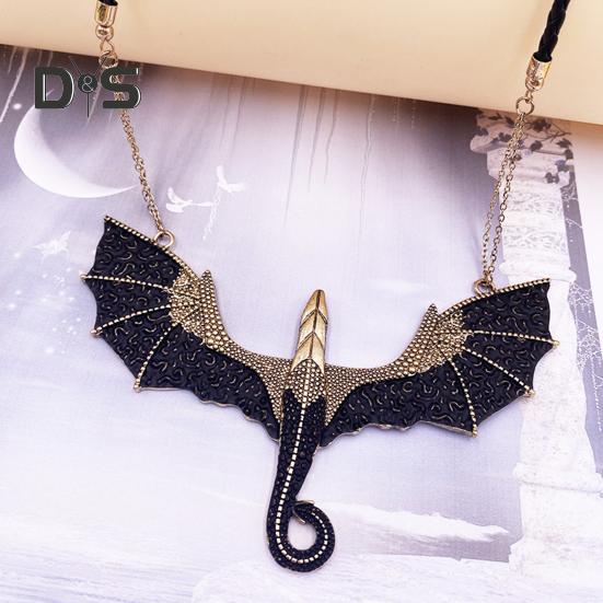 Gothic Dragon Necklace for Men Women Rock Pterosaur Ancient Necklace Lucky Flying Dragon Pendant Jewelry