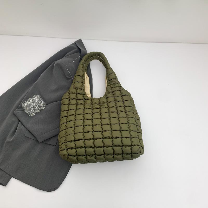 

2025 Зимняя женская универсальная плечевая сумка-тоут большой вместимости, утолщенная хлопковая сумка для одежды, мягкая клетчатая легкая сумочка зелёный