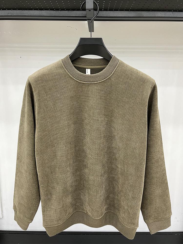 Men's Premium Fleece-Lined Sweatshirt: Warm, Thick, Solid Color, Round Neck, Long-Sleeve Base Layer for Autumn & Winter.