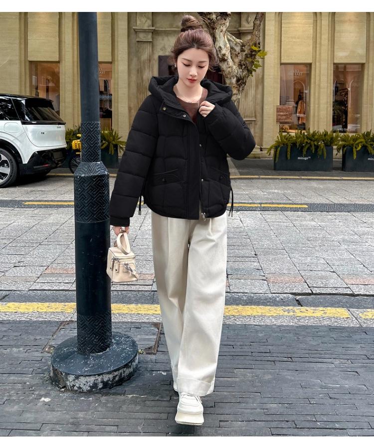 Women’s Short Hooded Windproof Thicken Warm Winter Jacket With Raglan Sleeves