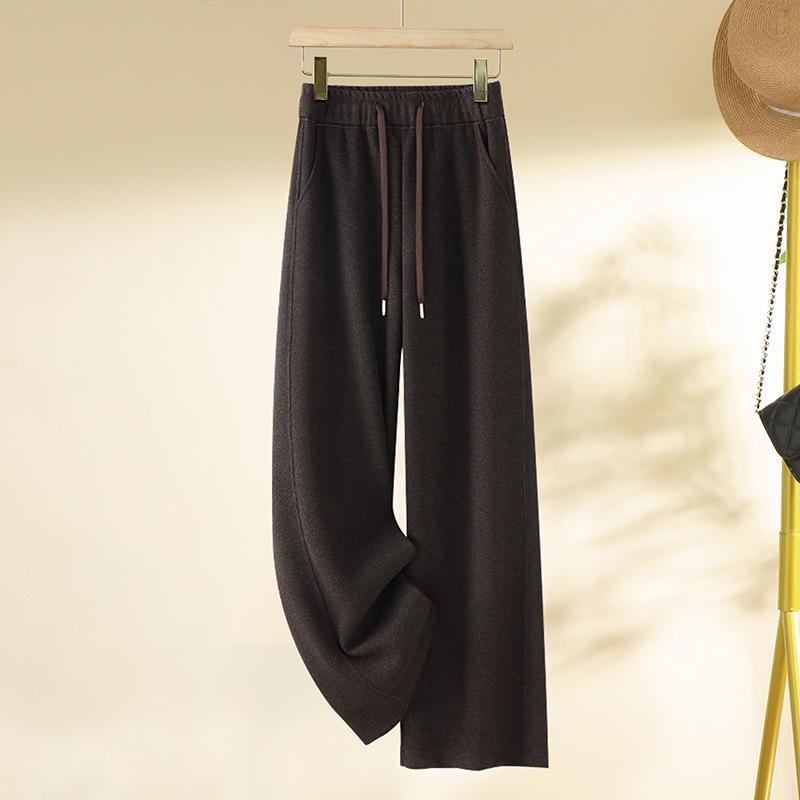 

Женские драпирующиеся шерстяные брюки с высокой посадкой - Коллекция Осень/Зима 2024 Size 28 (105-115 lbs) кофейный