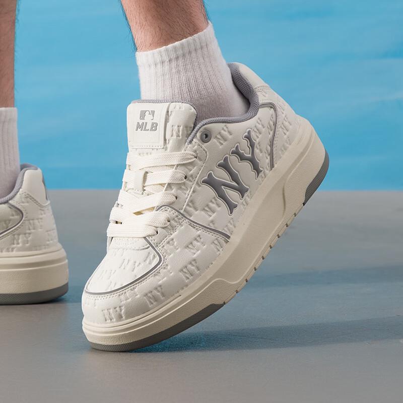 MLB Unisex Monogram Low-Top Skate Shoes EU 38.5