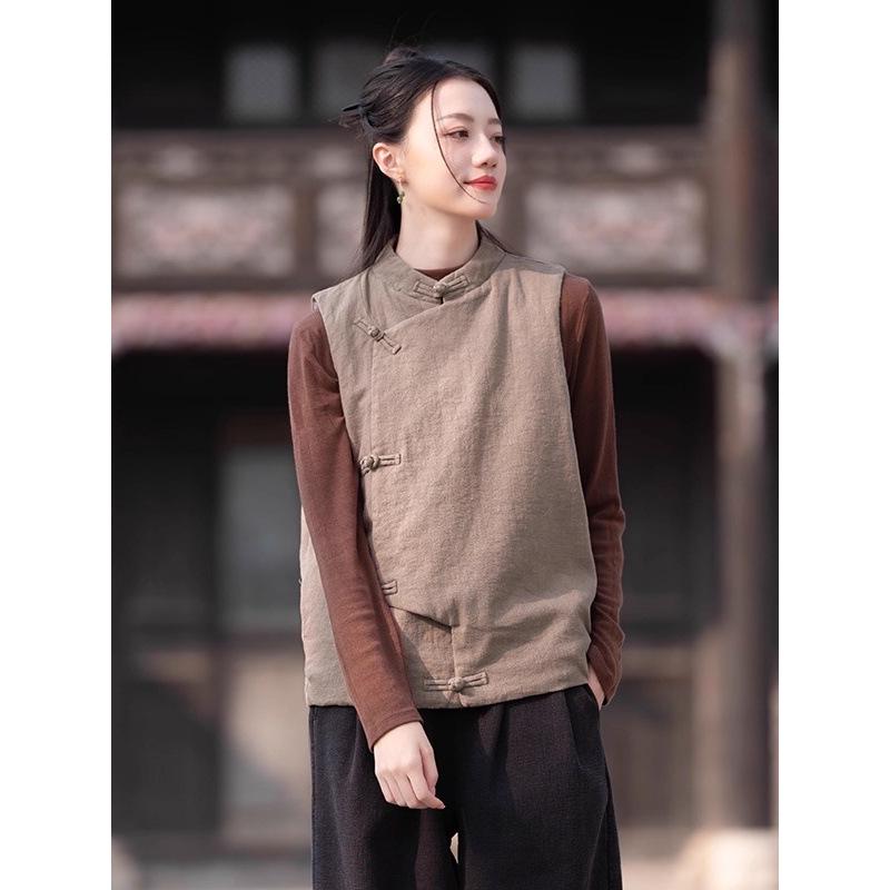 Women's 2025 Winter Ethnic Style Retro Cotton Vest with Stand Collar and Handmade Frog Buttons