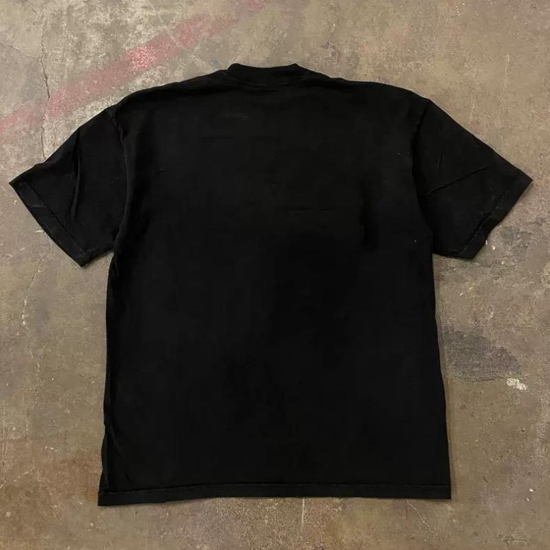 Coole und stylische kurzärmelige T-Shirts für Männer und Frauen mit Gothic- und Punk-Charakter-Aufdrucken im Jahr 2025