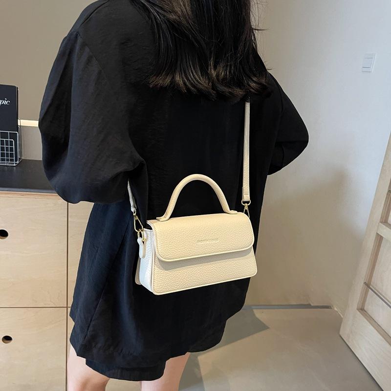 Premium sense retro brown bag women's 2025 new autumn versatile messenger bag fashion super hot portable small square bag