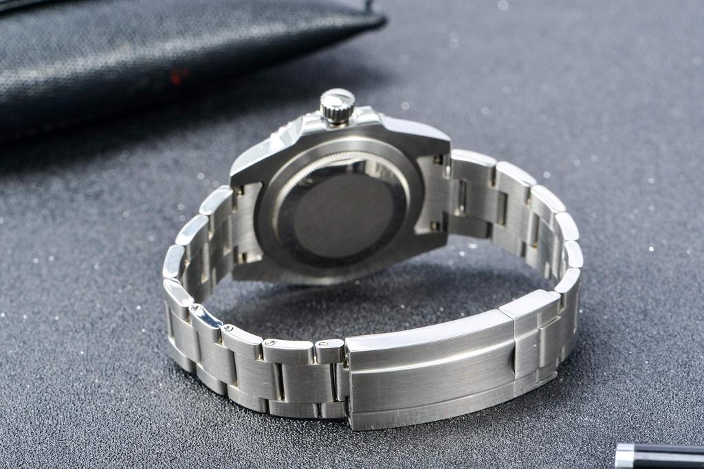 HAMAYOTA Automatic Made In Great Wave Off Watch Men's Watch, Japan, "The Kanagawa" Diver's