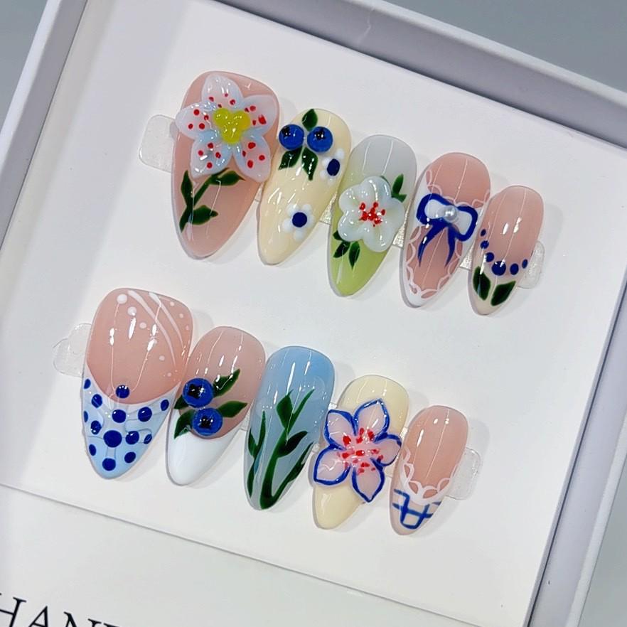 Handmade 3D French Style Multi-color Wearable Nail Tips Small