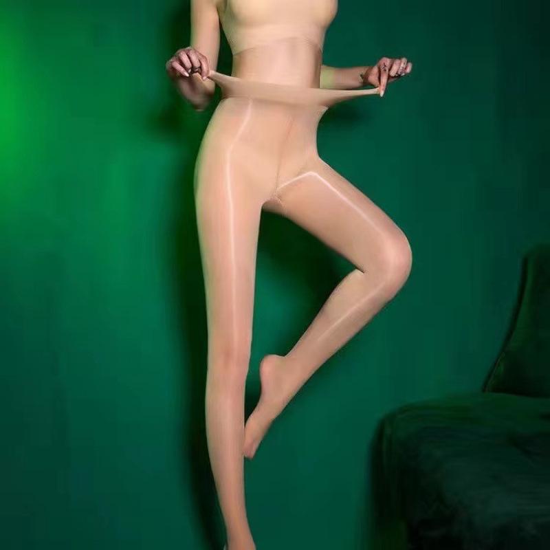 Women's Shiny Anti-Snag Horse Oil Pantyhose - Silky, Thin, Glossy Black for Spring & Autumn