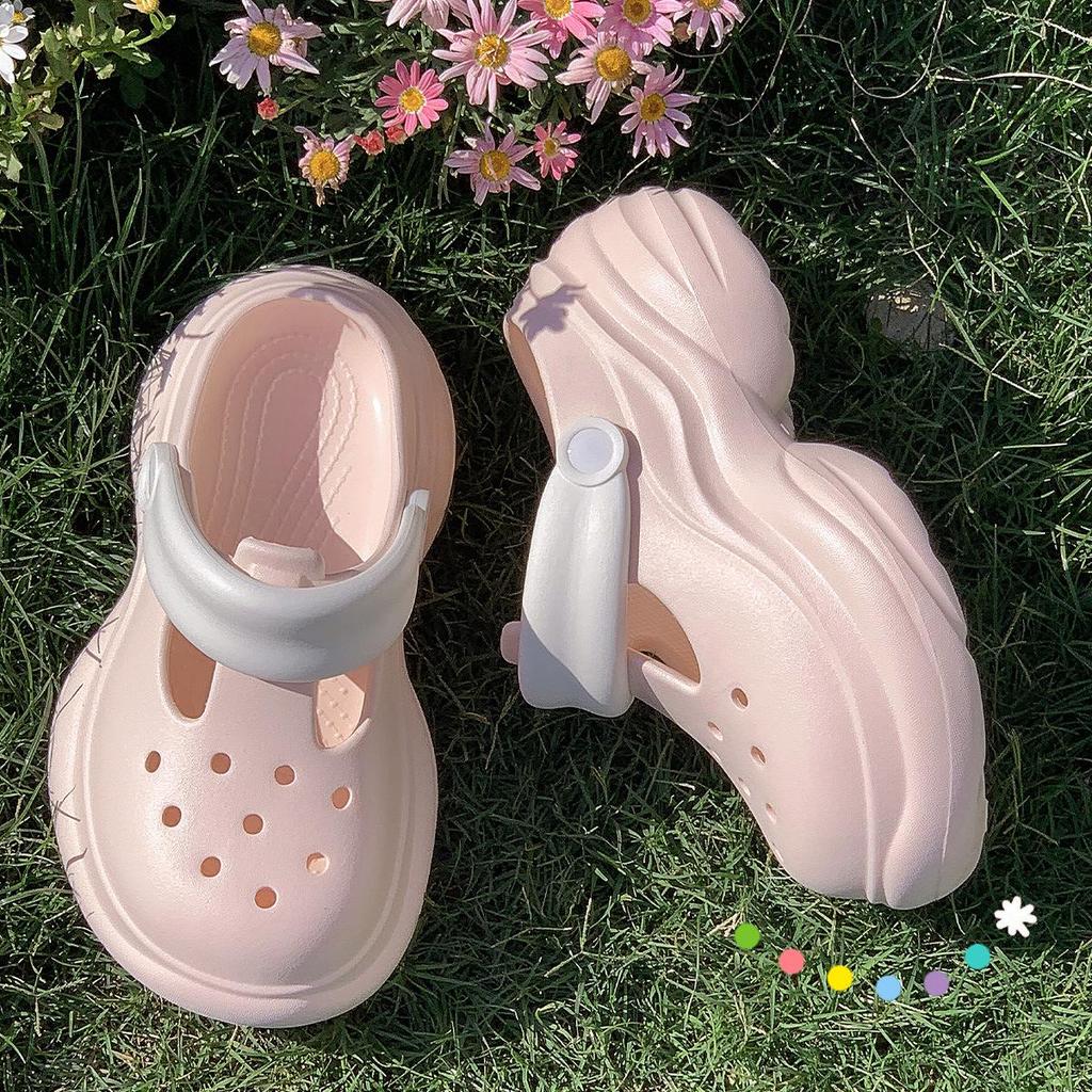New Women's EVA Clogs: Non-Slip Beach Slippers, Thick Sole, Closed-Toe, Summer Footwear for Girls – Feels Like Stepping On Clouds.