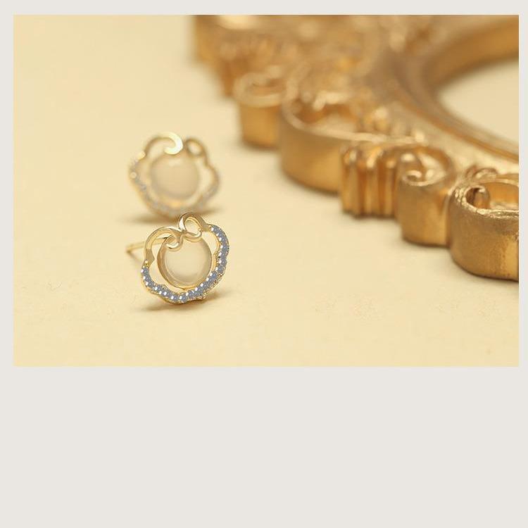 Silver Needle Gold Xiangyun Earrings Simple Wind Exquisite High-end Earrings Temperament New Popular Earrings