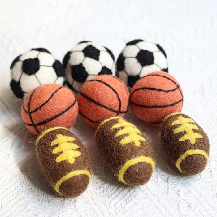 Colorful Felt Balls Keychain Handmade Rugby/Basketball/Football Pendant Keyring for Sports Lovers Trendy Accessories