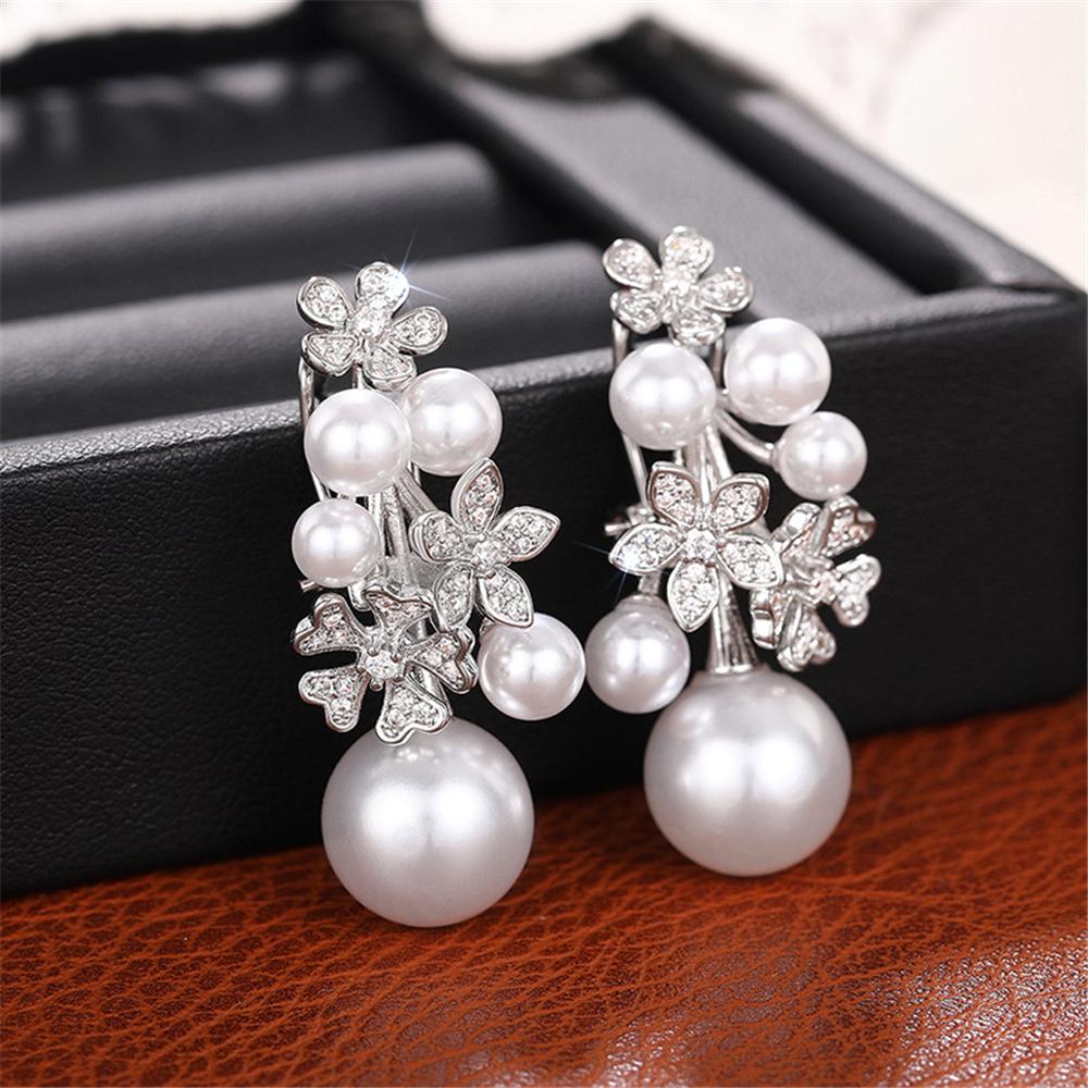 Charm Female White Zircon Stone Flower Stud Earrings Vintage Silver Color Wedding Party Gift  For Women