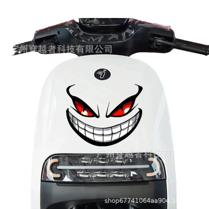 Adhesivo de vinilo con diseño de sonrisa malvada para casco de moto y decoración de parabrisas