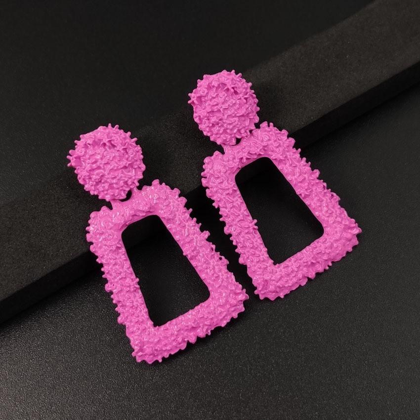 

European and American new cold wind personality exaggerated metal earrings trend rectangular large earrings рожевий червоний колір