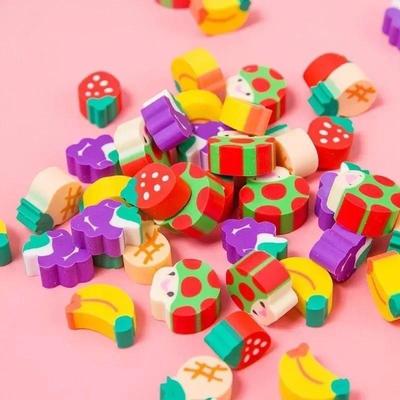 30 Stück Niedlicher Mini-Frucht-Radiergummi Bleistift Kinder Schreibwaren Geschenk Spielzeug Preis Kawaii Studenten-Radiergummis Schulsachen Zufällige Lieferung