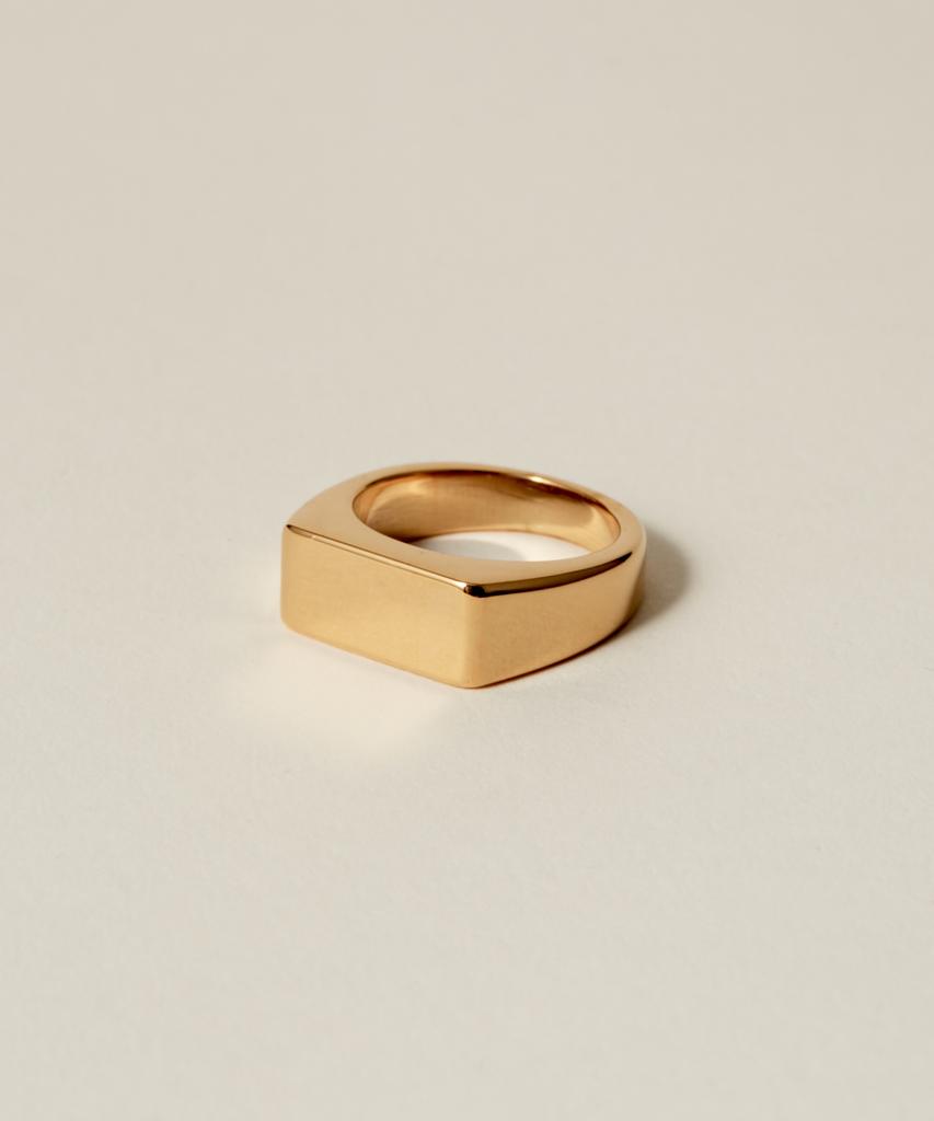Novice Tokyo Rectangle Signet Ring [Stainless] / Gold