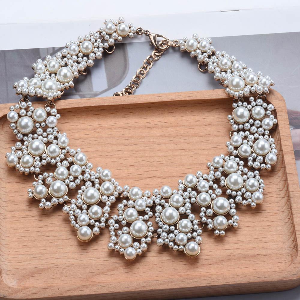 Exaggerated Short Fake Collar Pearl Necklace, High-End Fashion Retro Flower Thick Necklace, Female