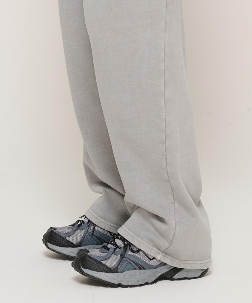 CARGOBROS In Pig Brushed Training Wide Straight Pants (Gray)