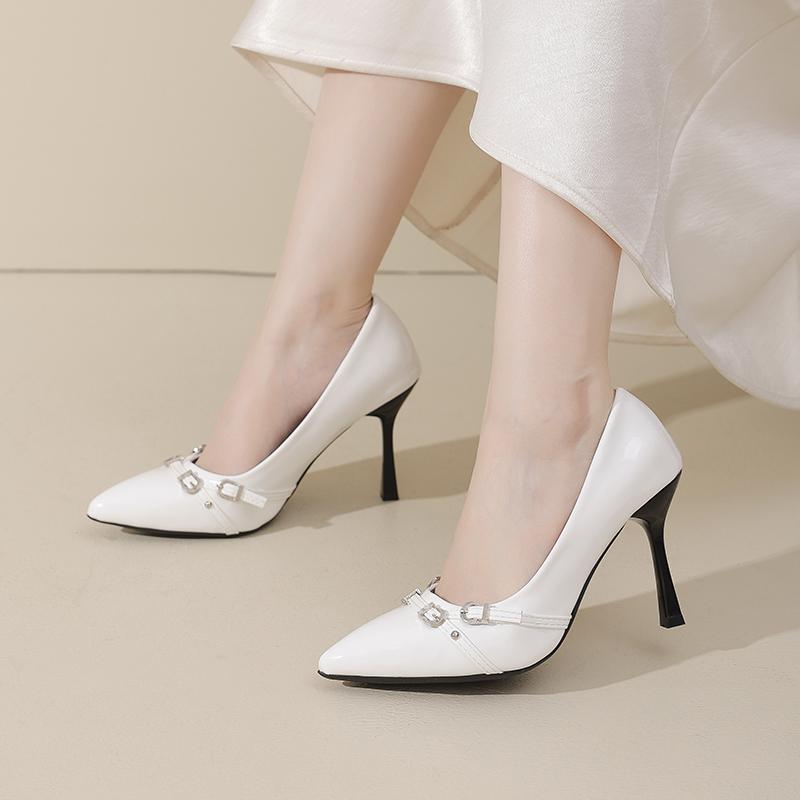 Mode 2025 Neue Luxus Damen High Heels Mode Metall Spitze Flacher Ausschnitt Einzelne Schuhe Leicht Reif Exquisite High Heels