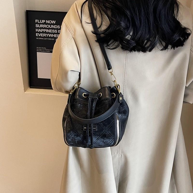 Trendy Bucket Bag For Women 2023 New Autumn Winter Handbag High-end Large Capacity Shoulder Crossbody Bag