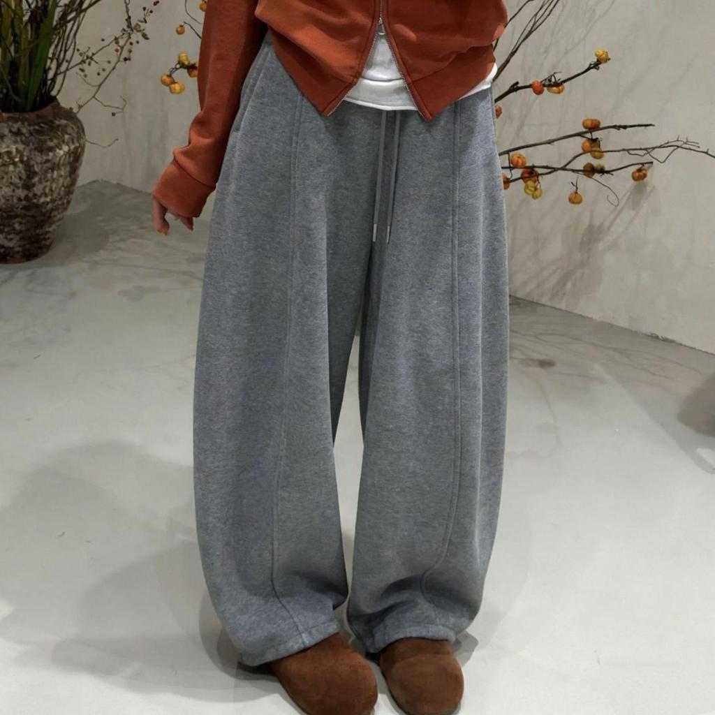 New Wide-Leg Woolen Ribbed Sweatpants with Pockets - Loose, Straight-Leg Banana Style for Casual Warmth.
