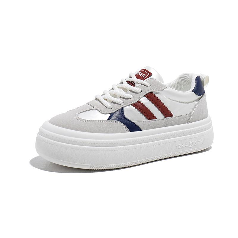 2025 spring little white shoes new Korean version ins female students platform heightening sports board shoes casual street shot K3702