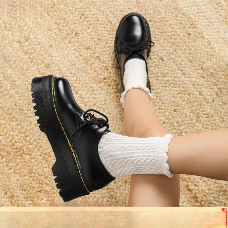 

Маленькие кожаные туфли женские черные на платформе ботинки Мартин 2025 новая обувь в британском стиле весна и лето стиль академии 40 чёрный