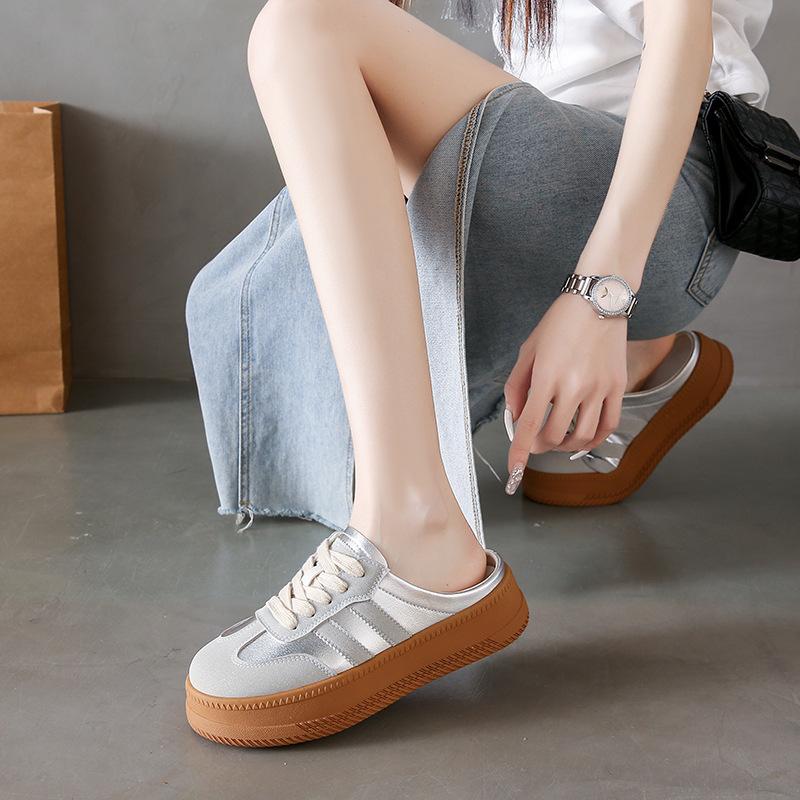 Pantofole casual mezze da studente per esterni estive nuove scarpe bianche piccole scarpe da ginnastica versatili sandali casual