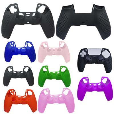 Silikónové puzdro na gamepad Protišmyková rukoväť s presnou polohou otvoru Kryt proti poškriabaniu Ochranný kryt ovládača zlepšujúci priľnavosť pre PS5