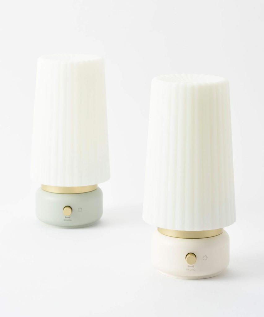 BRUNO Ultrasonic Aroma Humidifier, Compact and Stylish, Perfect for Tabletop Use, Bedroom, or Home Decor. Includes Light for Throat Care. Suitable