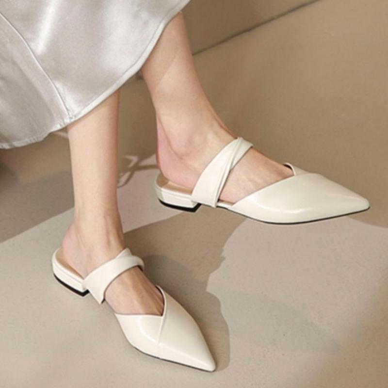 Fashion Shoes Mules Women 2025 Cover Toe Ladies' Slippers Low Pantofle New Pointed Flat Summer Slides Rome PU Hoof Heels Scandals