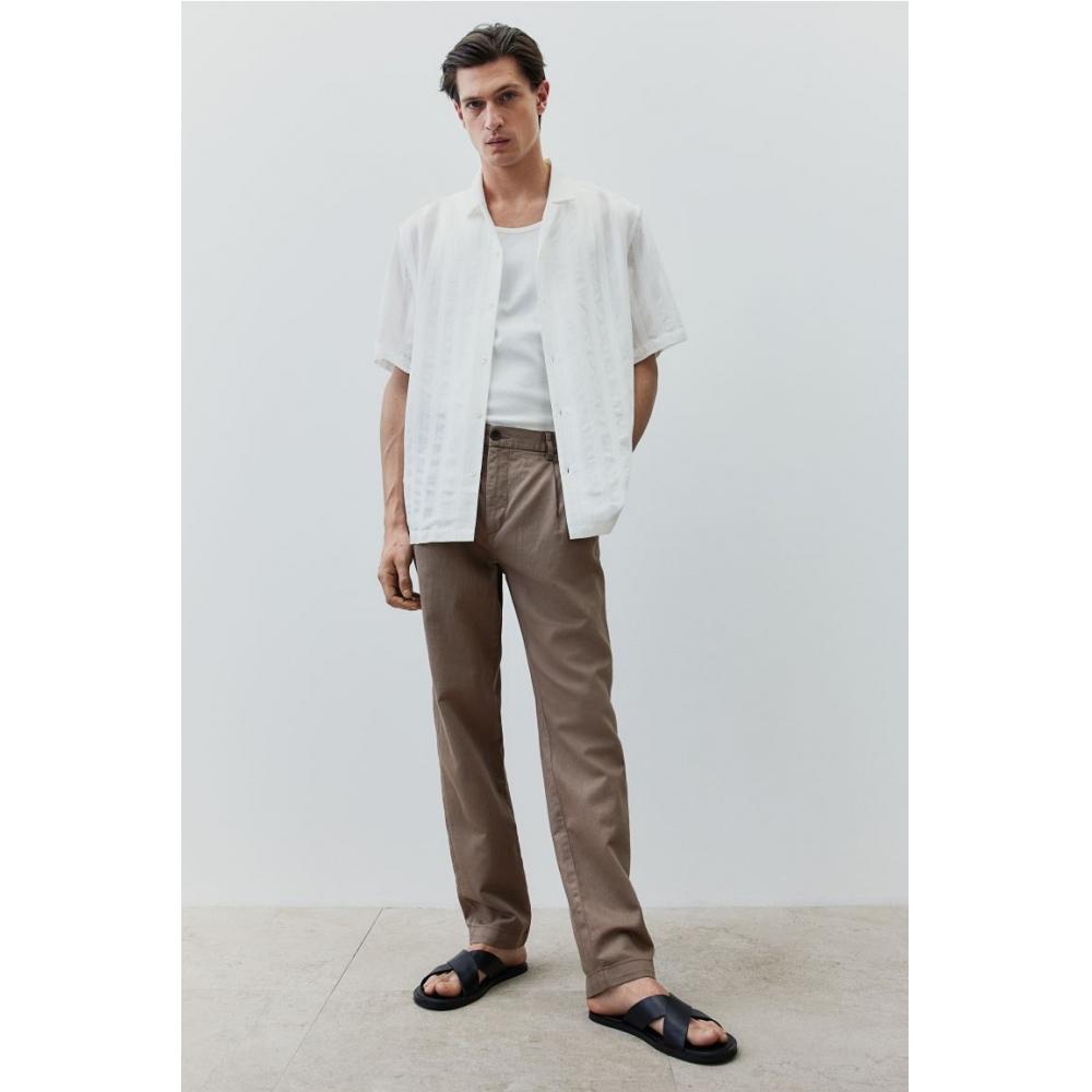 

Брюки HM Regular Fit из льняной смеси темно-бежевого цвета