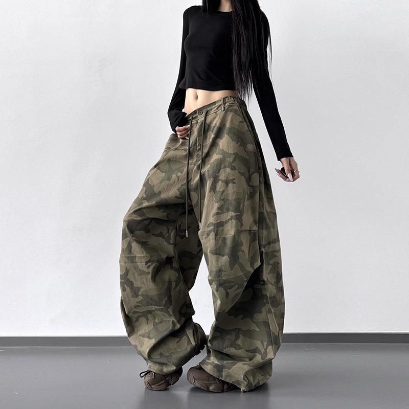 

2025 Autumn Collection: Women s Popular Camouflage Wide-Leg Cargo Pants with Drawstring - Streetwear Casual Versatile. S