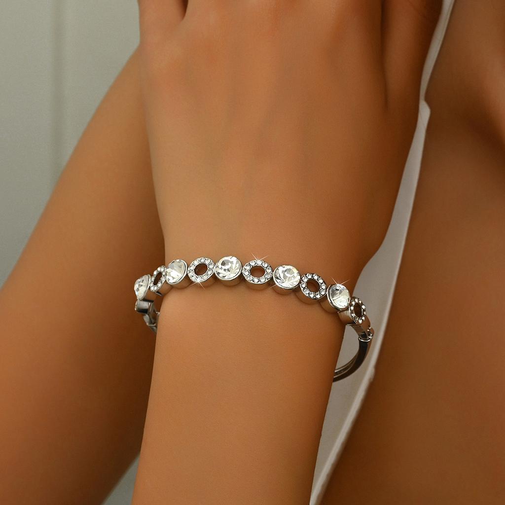 1PC women's fashionable and minimalist alloy ring bracelet, bracelet, date, travel, banquet, party, holiday dressing gift