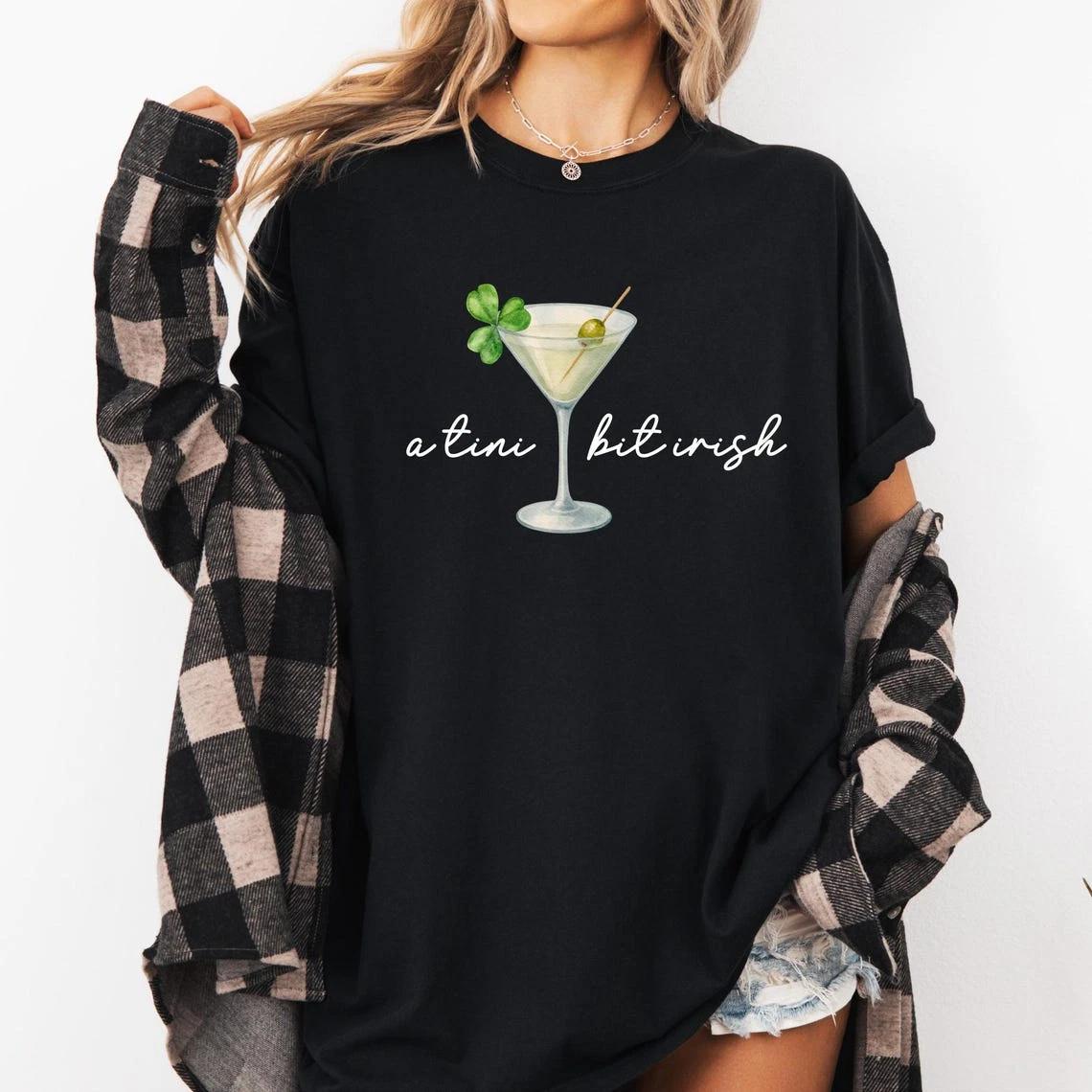 A Tini Bit Irish Funny St Patricks Day Shamrock Tee 2XL