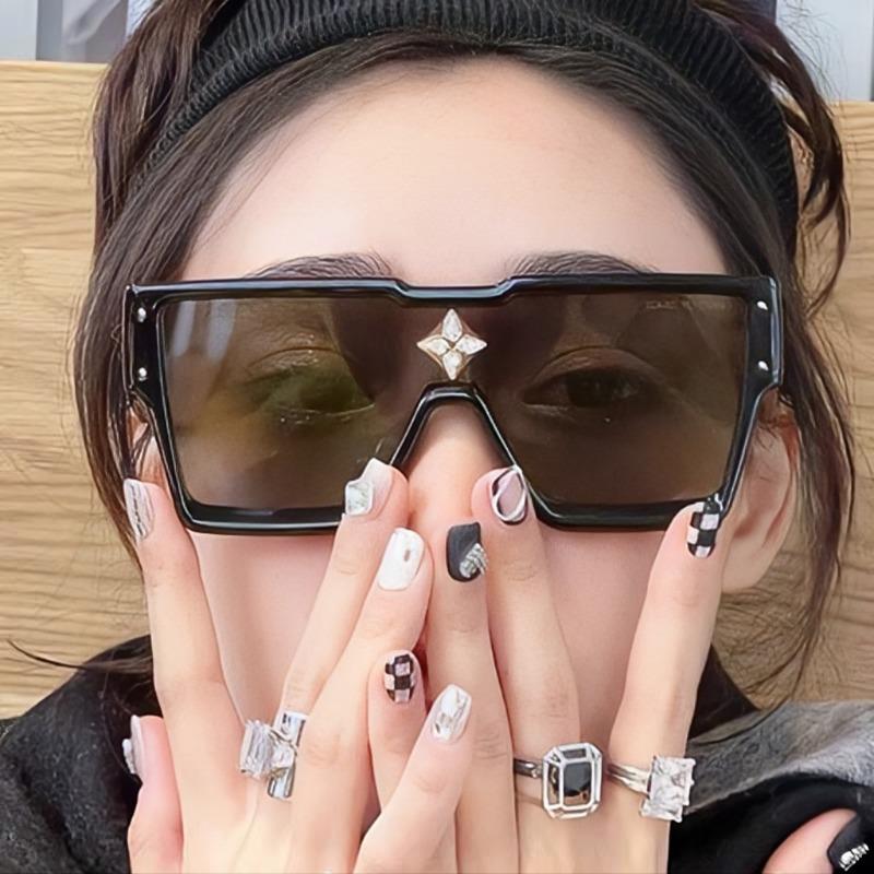 New Large Frame Square Sunglasses Women Decorative Rice Nail Fashion Sun Glasses Men Outdoor Driving Eyewear Uv400