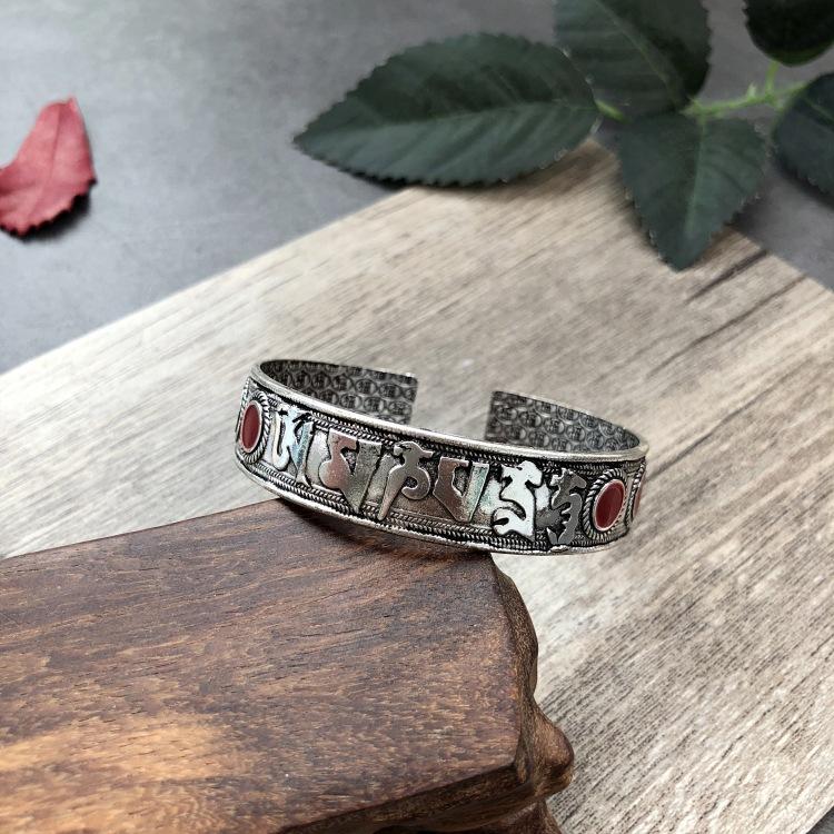 Retro Silver Bracelet, the Republic of China Nostalgic Personality Fashion Versatile Bracelet Women's Silver Accessories