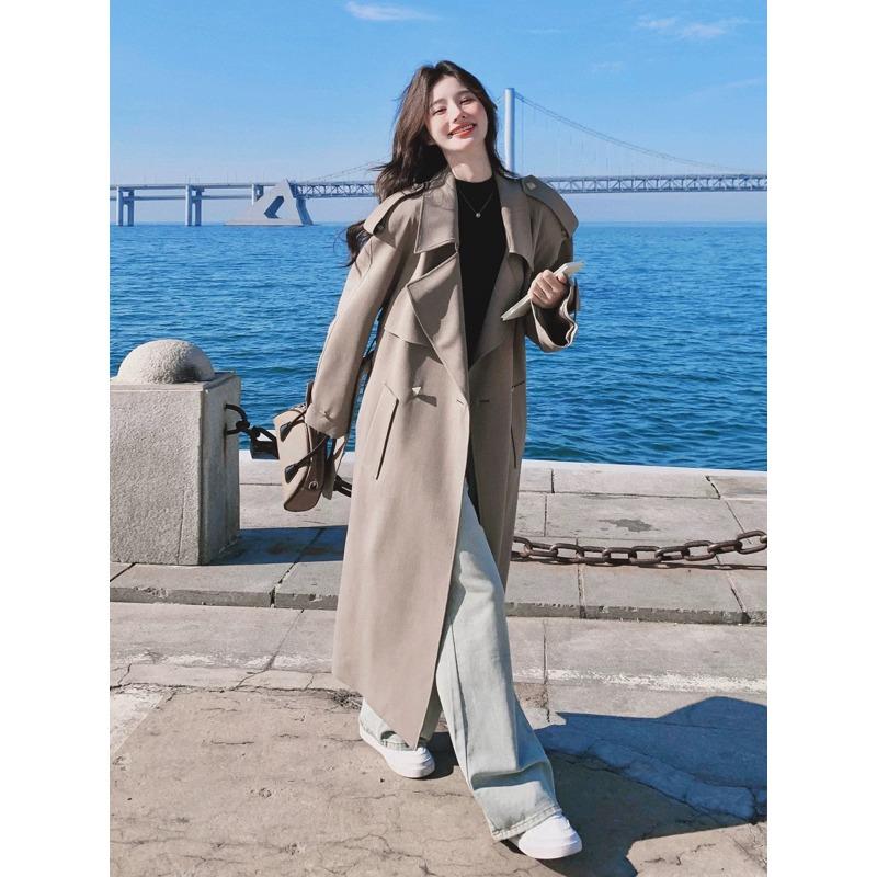 Grauer Trenchcoat für Damen, lang, neues Frühjahrs- und Herbstdesign, lockerer Mantel