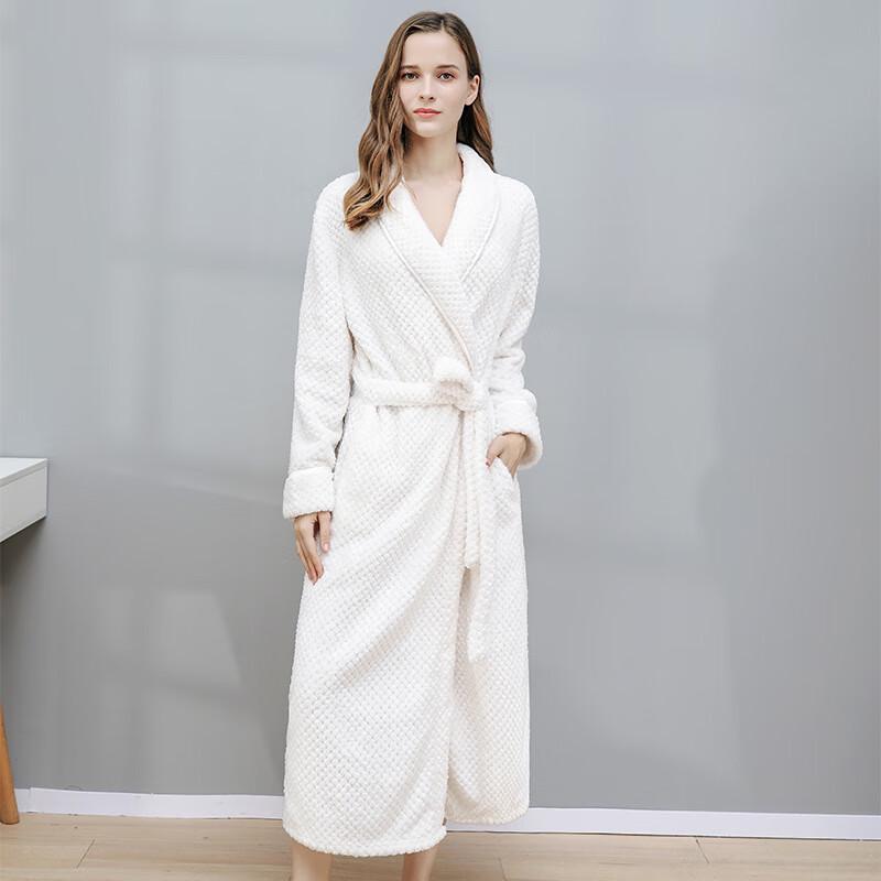 

OEING Women s Plush Fleece-Lined Winter Robe M